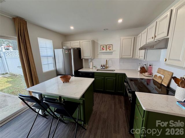 732 Rock Lake Glen, Fort Mill, SC 29715