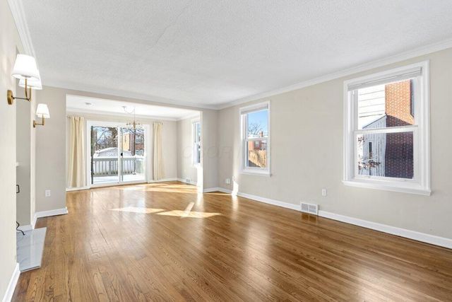 2063 Inchcliff Road, Columbus, OH 43221