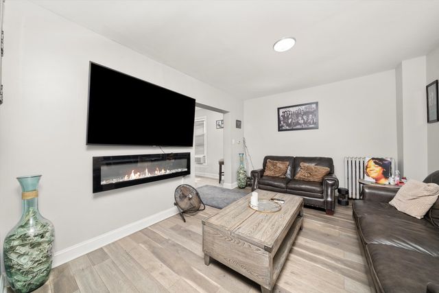 8719 S Racine Avenue, Chicago, IL 60620