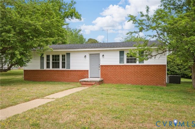 1909 Dinwiddie Ave, Hopewell, VA 23860