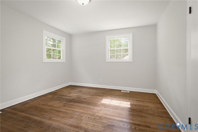 1909 Dinwiddie Ave, Hopewell, VA 23860