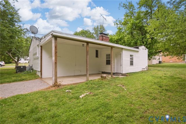 1909 Dinwiddie Ave, Hopewell, VA 23860