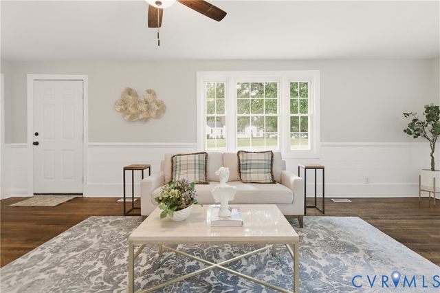 1909 Dinwiddie Ave, Hopewell, VA 23860