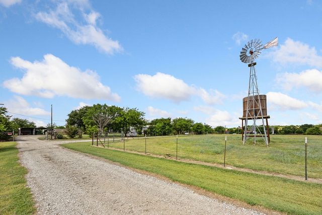 6550 Veal Station Road, Weatherford, TX 76085
