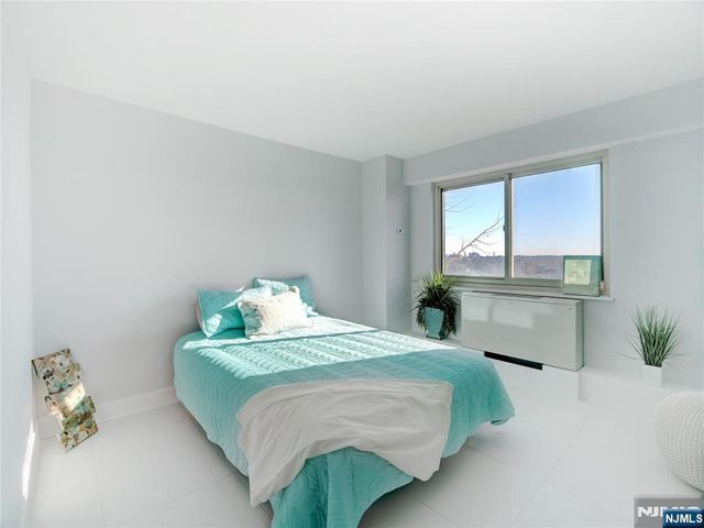 377 Harrison Street, East Orange, NJ 07018