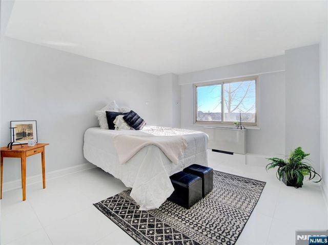 377 Harrison Street, East Orange, NJ 07018