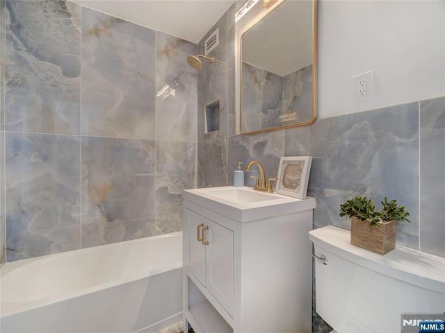 377 Harrison Street, East Orange, NJ 07018