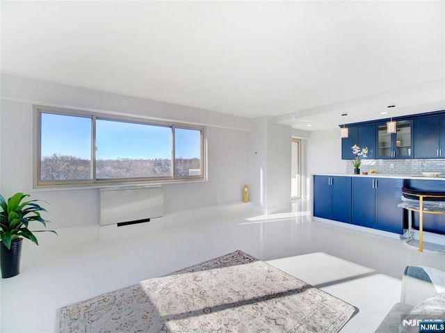 377 Harrison Street, East Orange, NJ 07018