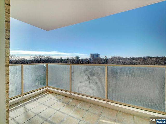 377 Harrison Street, East Orange, NJ 07018