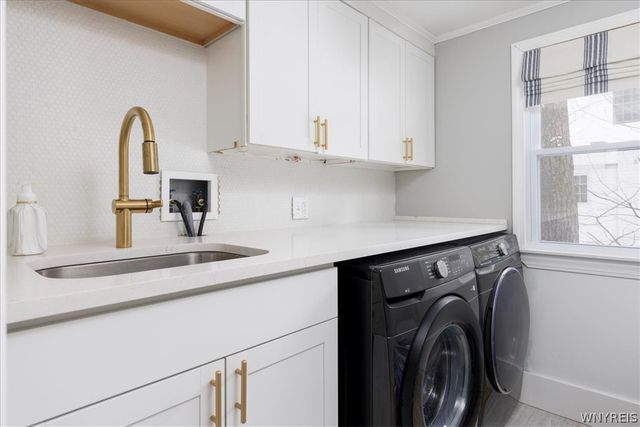 14 Tanglewood Drive East, Orchard Park, NY 14127