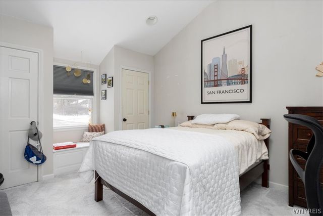 14 Tanglewood Drive East, Orchard Park, NY 14127