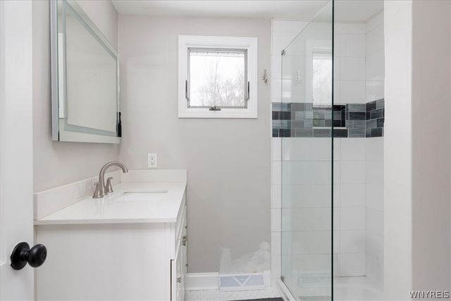 14 Tanglewood Drive East, Orchard Park, NY 14127