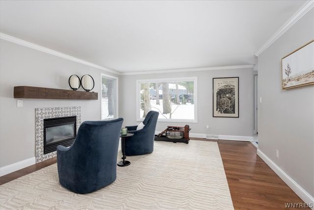 14 Tanglewood Drive East, Orchard Park, NY 14127