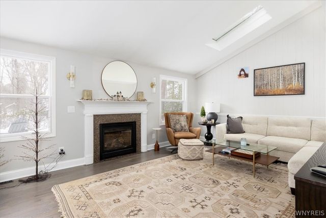 14 Tanglewood Drive East, Orchard Park, NY 14127