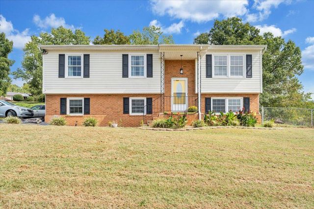 1043 Incline DR, Goodview, VA 24095