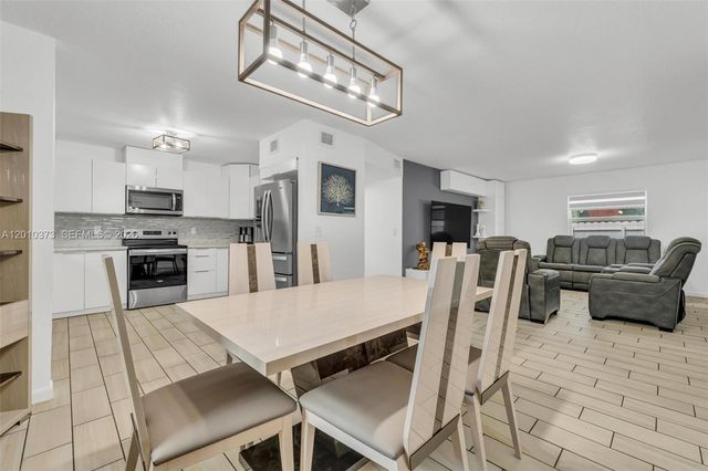 2762 NW 9th Ct, Fort Lauderdale, FL 33311