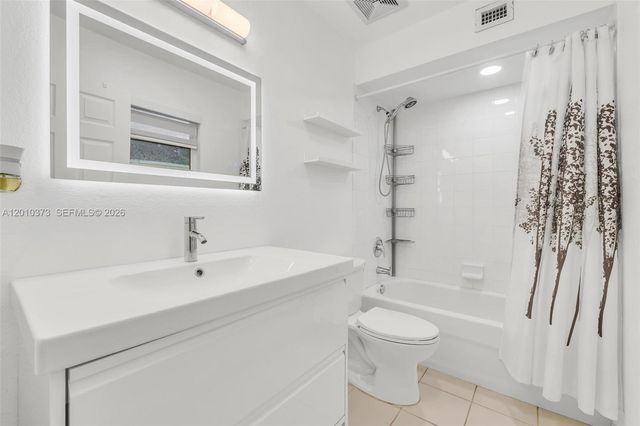 2762 NW 9th Ct, Fort Lauderdale, FL 33311