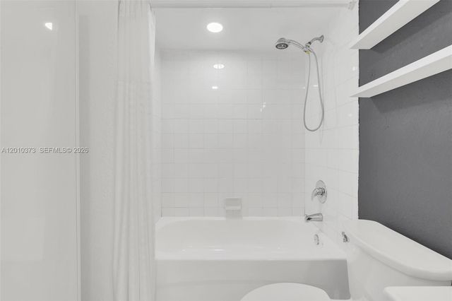 2762 NW 9th Ct, Fort Lauderdale, FL 33311