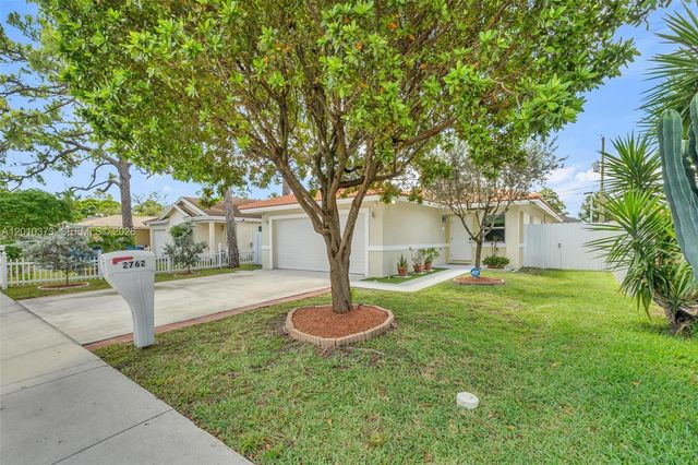 2762 NW 9th Ct, Fort Lauderdale, FL 33311