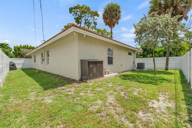 2762 NW 9th Ct, Fort Lauderdale, FL 33311
