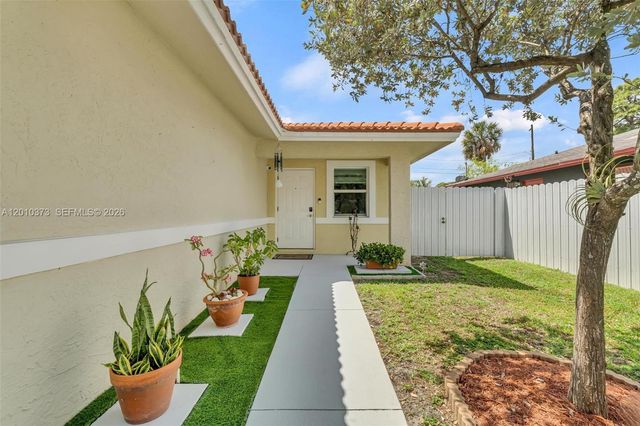 2762 NW 9th Ct, Fort Lauderdale, FL 33311