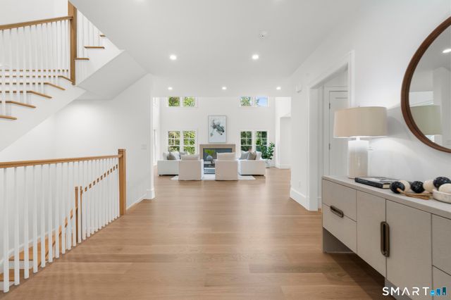 102 Silver Ridge Road, New Canaan, CT 06840