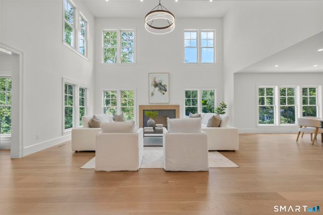 102 Silver Ridge Road, New Canaan, CT 06840
