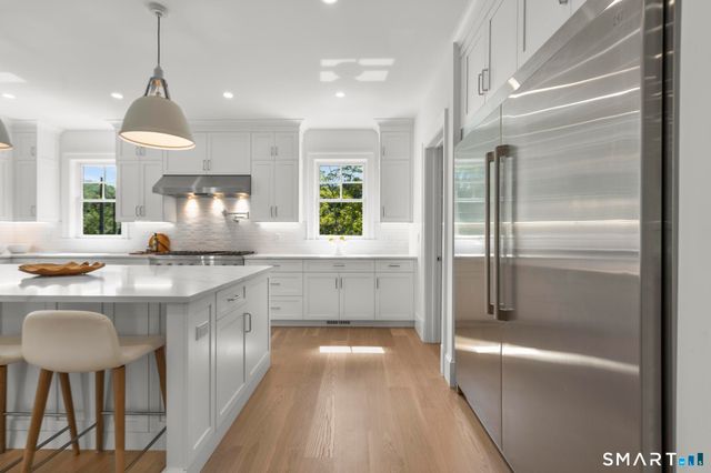 102 Silver Ridge Road, New Canaan, CT 06840