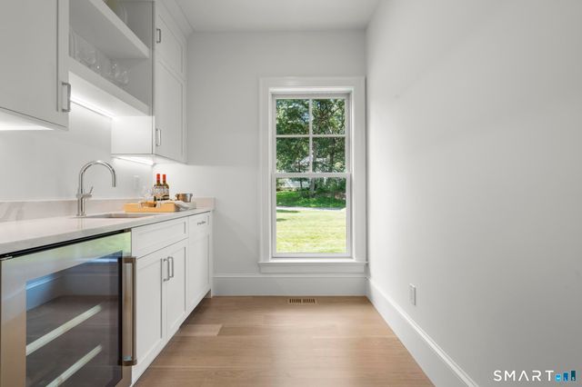 102 Silver Ridge Road, New Canaan, CT 06840