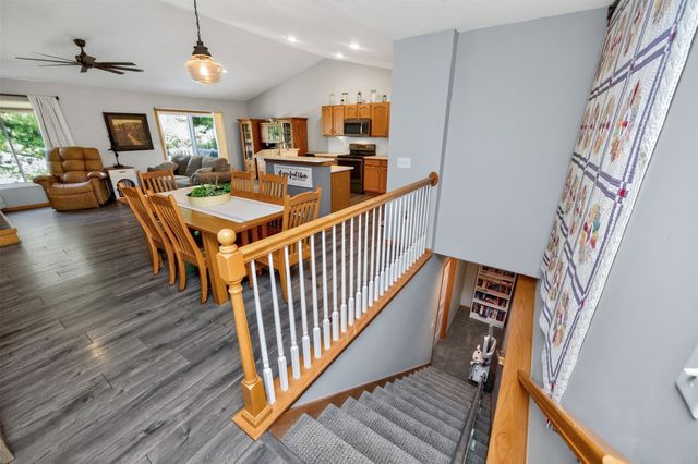 6038 Pinewood Court, Johnston, IA 50131