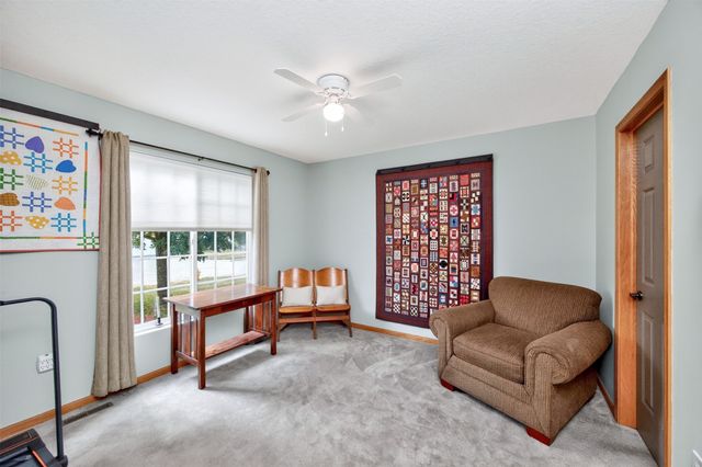 6038 Pinewood Court, Johnston, IA 50131