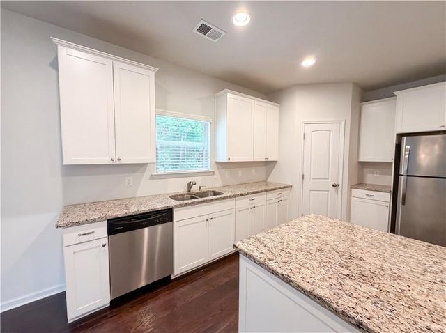 359 Holbrook Drive, Dallas, GA 30132