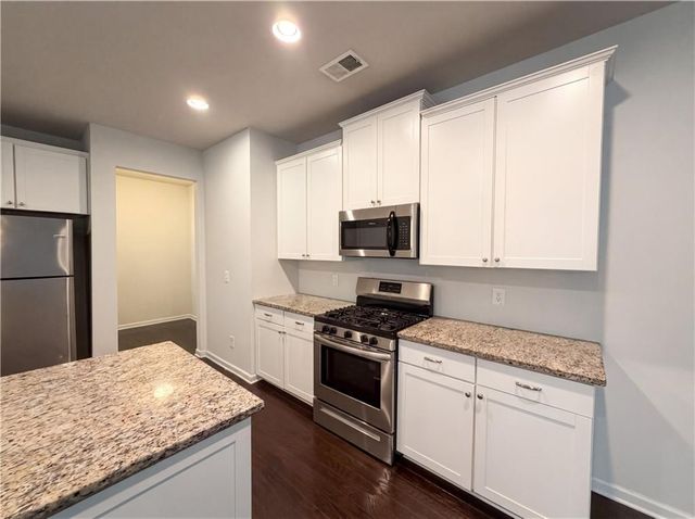 359 Holbrook Drive, Dallas, GA 30132