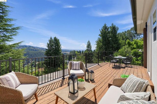 7026 Devon Way, Berkeley, CA 94705