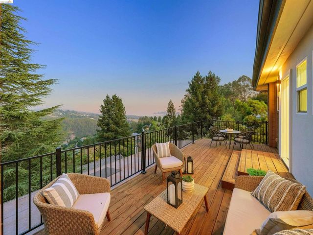 7026 Devon Way, Berkeley, CA 94705