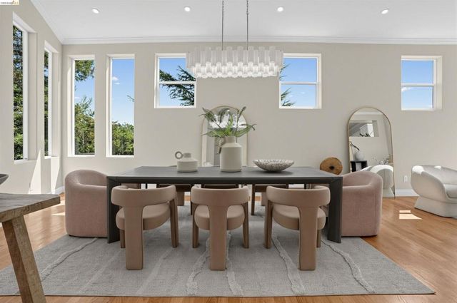 7026 Devon Way, Berkeley, CA 94705