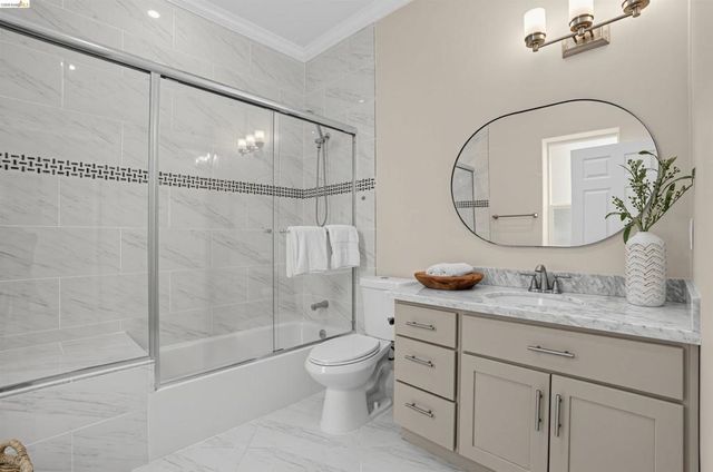 7026 Devon Way, Berkeley, CA 94705