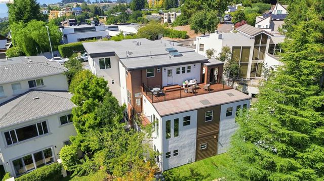 7026 Devon Way, Berkeley, CA 94705