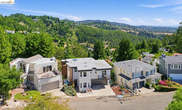7026 Devon Way, Berkeley, CA 94705