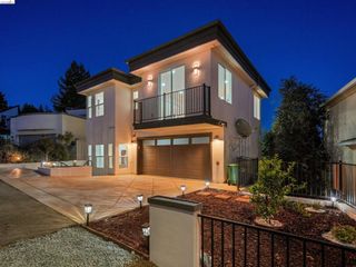 7026 Devon Way, Berkeley, CA 94705