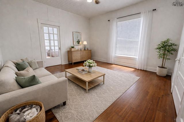 1104 POLK STREET, Wichita Falls, TX 76306