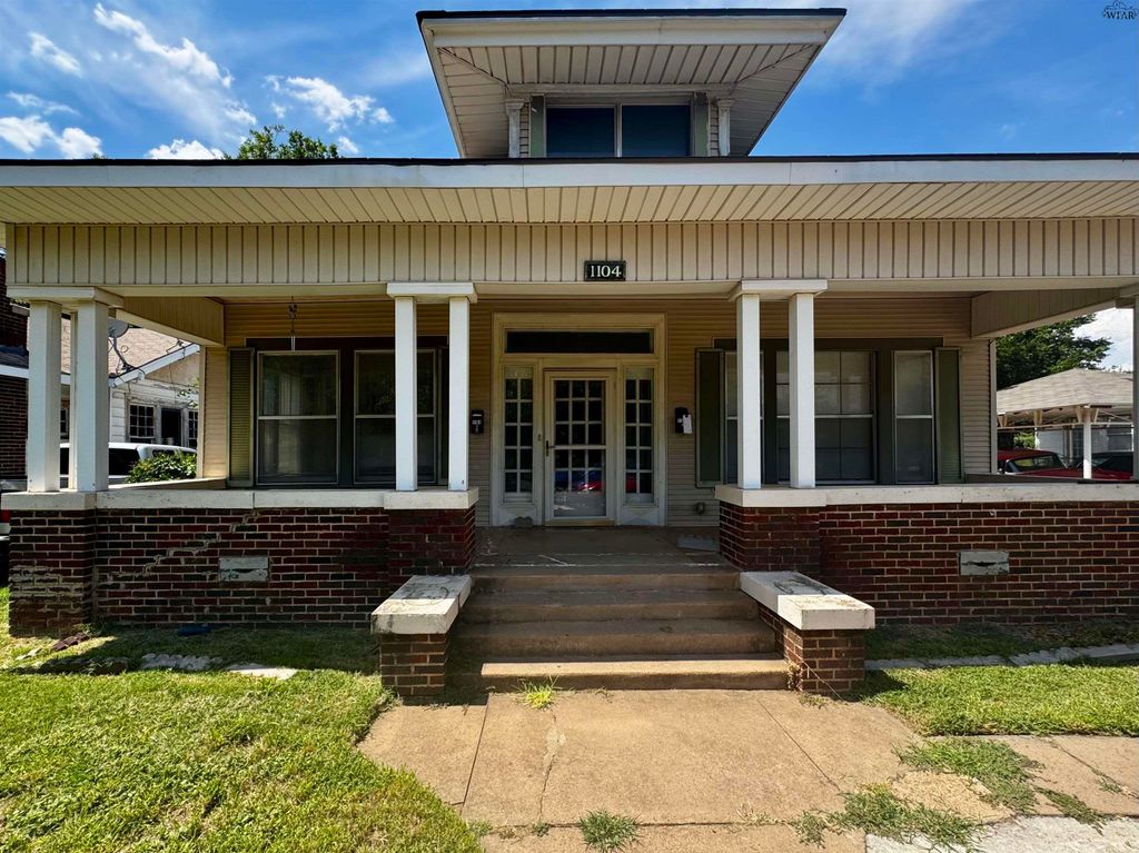 1104 POLK STREET, Wichita Falls, TX 76306