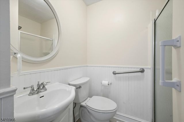 504 Clark Circle, Raritan Twp., NJ 08822