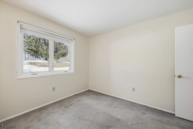 504 Clark Circle, Raritan Twp., NJ 08822