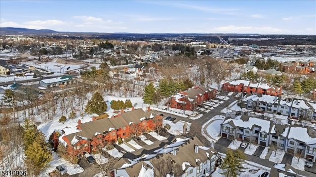 504 Clark Circle, Raritan Twp., NJ 08822