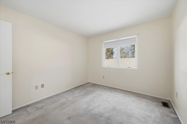 504 Clark Circle, Raritan Twp., NJ 08822