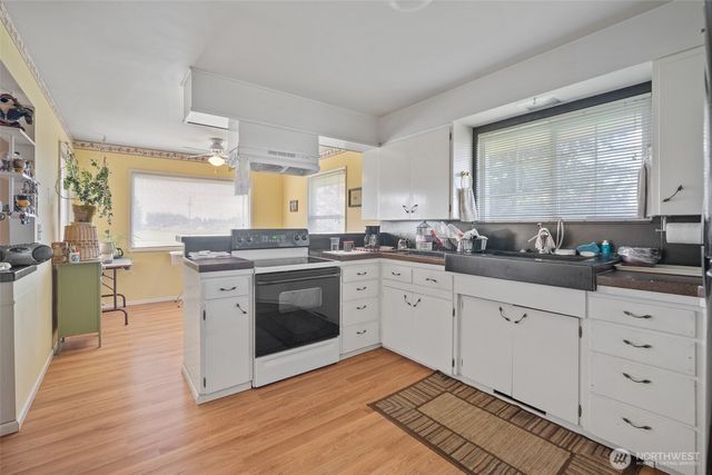 8506 Guide Meridian Road, Lynden, WA 98264