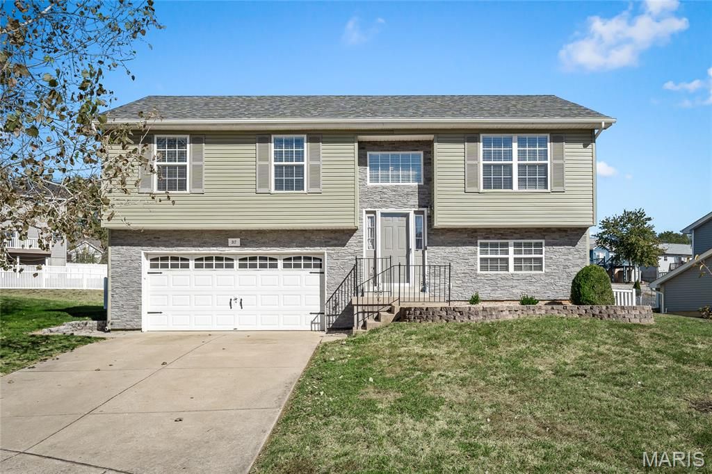 317 Winding Way Court, Wentzville, MO 63385