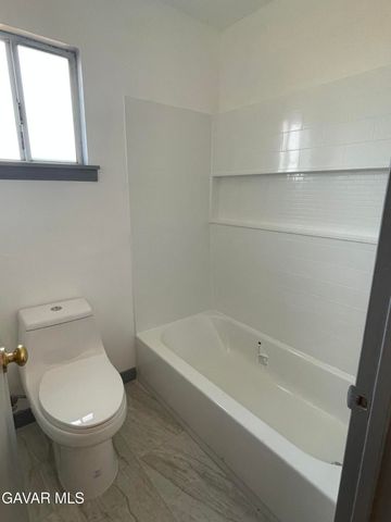 10416 Peach Avenue, California City, CA 93505