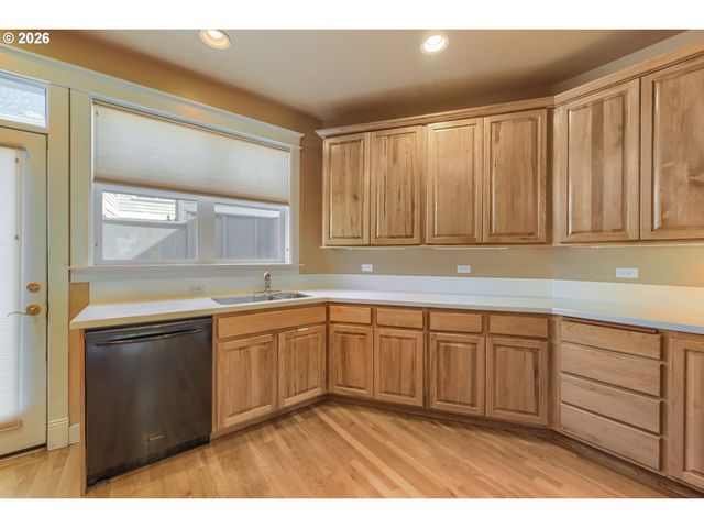 21999 Ne PARK Ln, Fairview, OR 97024